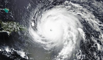 Image satellitaire du cyclone Irma sur le nord des Petites Antilles